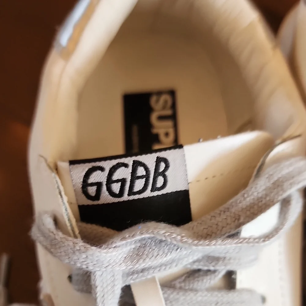 Golden Goose White and Silver Casual Sneakers - Picture 6 of 6